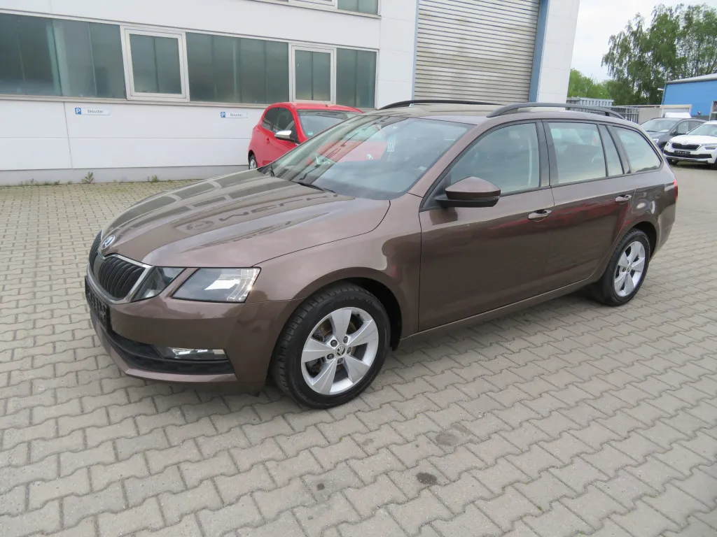 Skoda Octavia COMBI 1.4 TSI DSG AMBITION*NAVI*PDC* Image 3