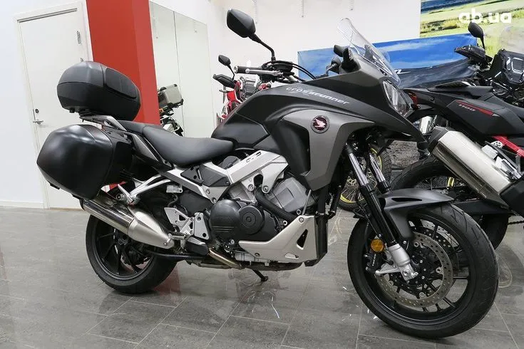 Honda VFR Image 1