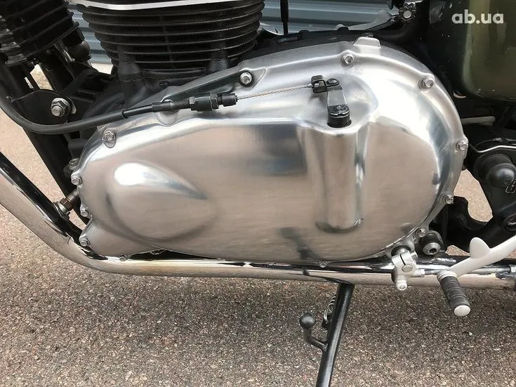 Triumph Thruxton Image 2